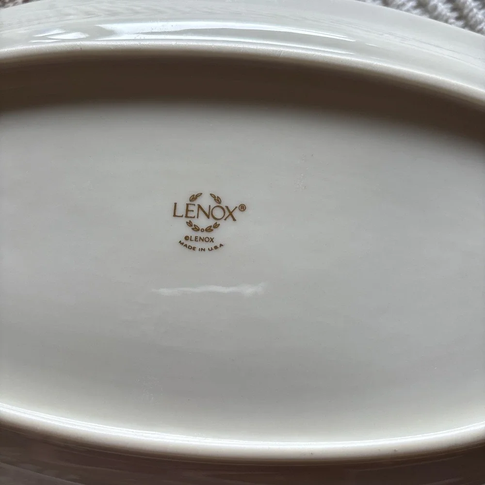 Lenox Ivory Basket Weave Oval Serving Dish w/ Gold Trim 13 3/4